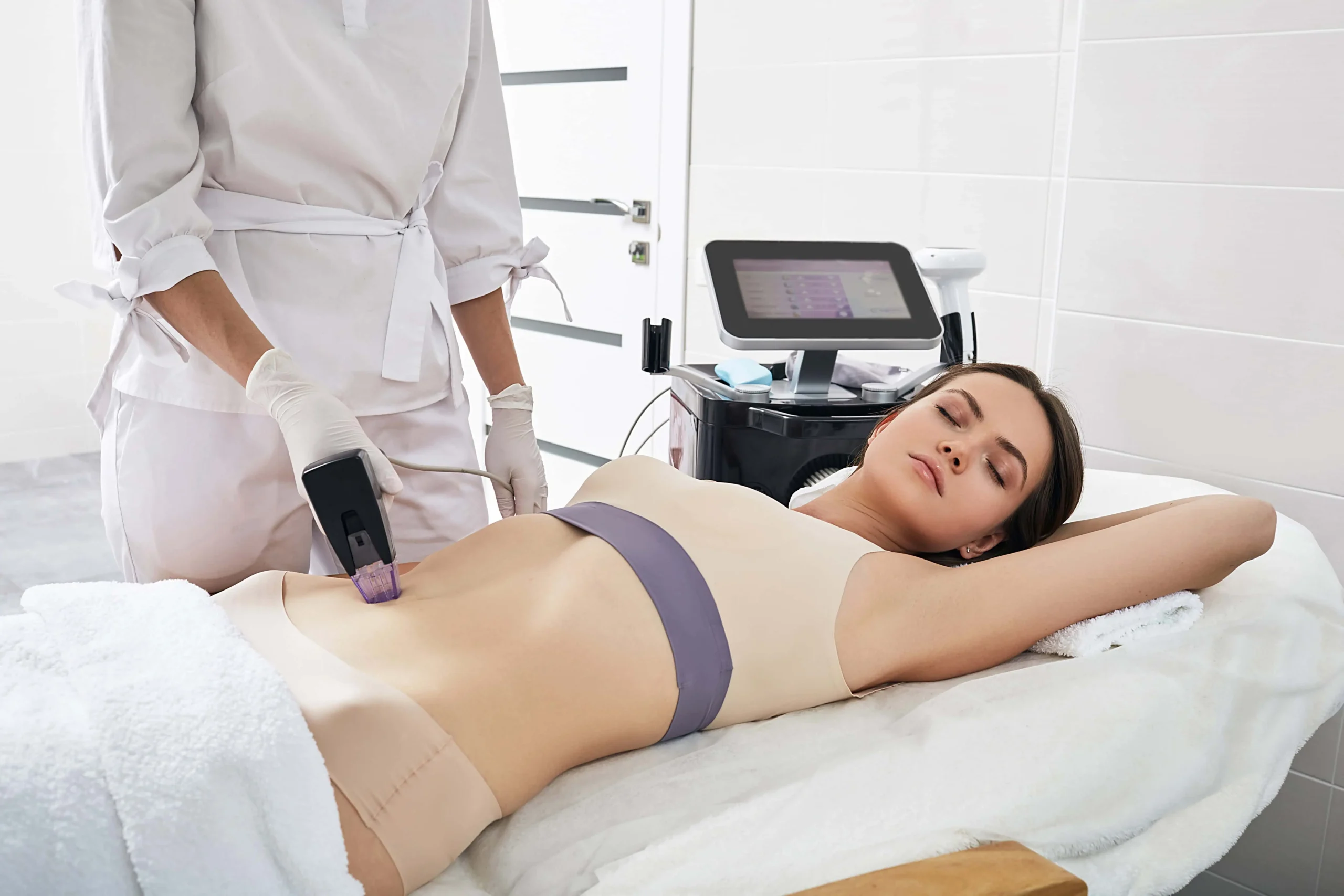 Body skin tightening treatment with Morpheus8 Body